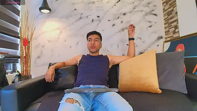 Max Hornye online show from 13, 4, 2026