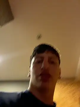 Snapshot of ARON_LUXX chatting on 14, 6, 2026 ARON LUXX online show from 14, 6, 2026