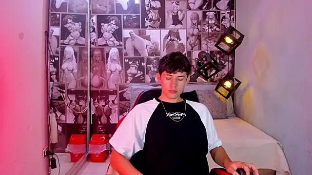 Christian Foxx online show from 7, 4, 2026