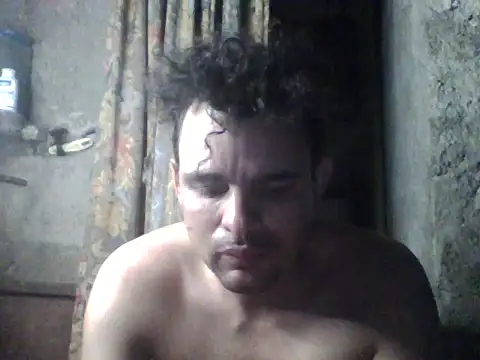 Snapshot of polla_large_active chatting on 9, 8, 2026 polla large active online show from 9, 8, 2026
