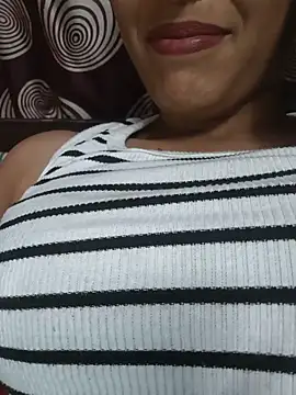 komalsharma99 online show from 30, 5, 2026