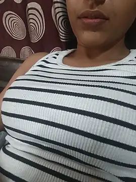 komalsharma99 online show from 6, 6, 2026