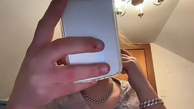 RaeganV online show from 26, 2, 2026