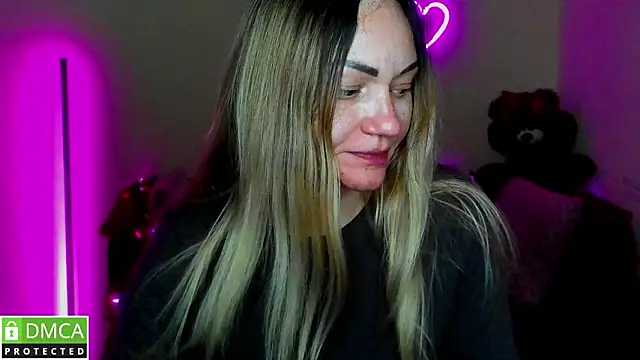 Snapshot of BlondMikey22 chatting on 28, 2, 2026 BlondMikey22 online show from 28, 2, 2026