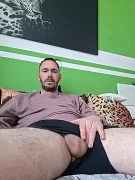 Snapshot of Dernachbar89 chatting on 4, 2, 2026 Dernachbar89 online show from 4, 2, 2026