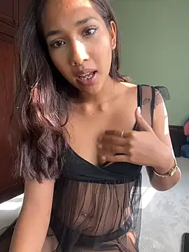 Snapshot of lyla_luv chatting on 20, 2, 2026 lyla luv online show from 20, 2, 2026