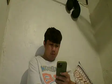 Snapshot of mattyXthridy chatting on 7, 8, 2026 mattyXthridy online show from 7, 8, 2026