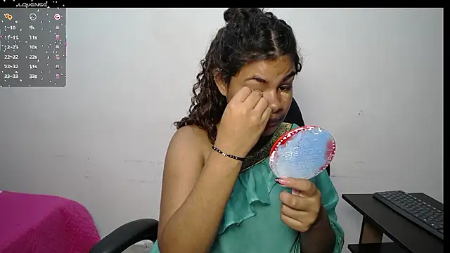Snapshot of yaazhinii chatting on 3, 3, 2026 yaazhinii online show from 3, 3, 2026