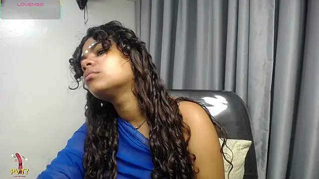 Snapshot of yaazhinii chatting on 13, 4, 2026 yaazhinii online show from 13, 4, 2026