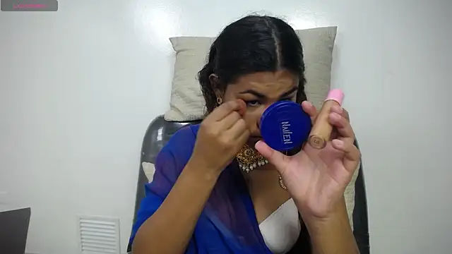 Snapshot of yaazhinii chatting on 16, 4, 2026 yaazhinii online show from 16, 4, 2026