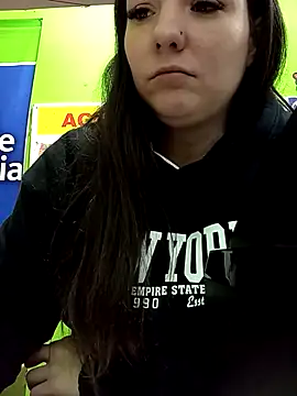 Snapshot of Beesametoda chatting on 30, 4, 2026 Beesametoda online show from 30, 4, 2026