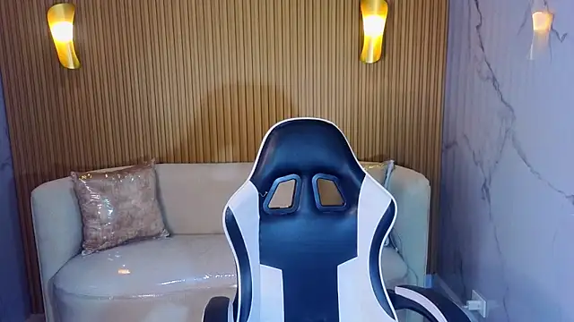 Perla Moon Tx online show from 26, 2, 2026