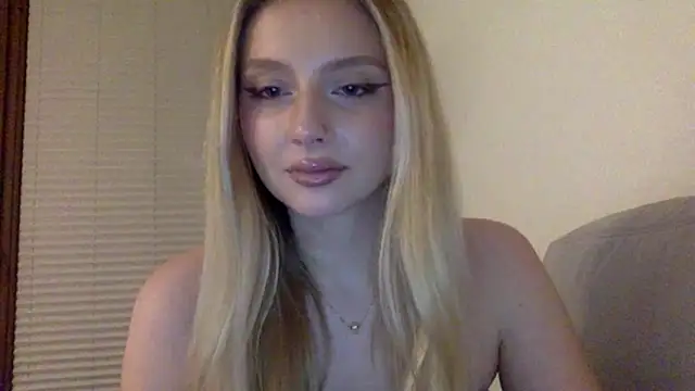 MayaWetDream online show from 2, 3, 2026