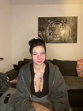 Snapshot of zoeelovee chatting on 9, 2, 2026 zoeelovee online show from 9, 2, 2026