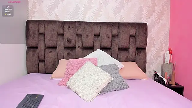 Kataleya Lopezz online show from 1, 3, 2026