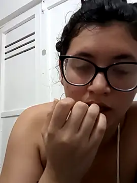 Dahlia-Rose online show from 28, 2, 2026