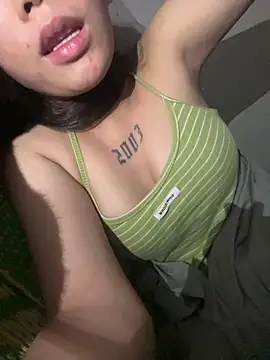 DoliceGirl2k online show from 1, 5, 2026