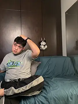 EmilyAndAndrew online show from 11, 3, 2026