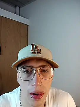 Snapshot of Emmanuel_Lust chatting on 20, 2, 2026 Emmanuel Lust online show from 20, 2, 2026