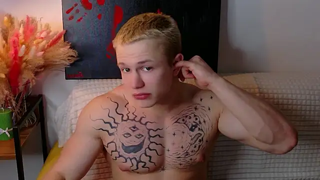 Snapshot of SterlingNoir chatting on 18, 2, 2026 SterlingNoir online show from 18, 2, 2026