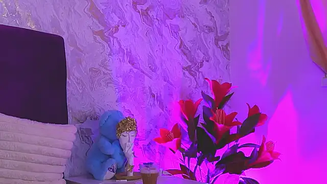 EllinaNuria online show from 30, 4, 2026