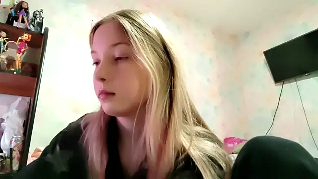 TiaBIanks online show from 2, 3, 2026