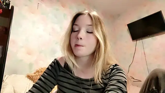 TiaBIanks online show from 17, 4, 2026