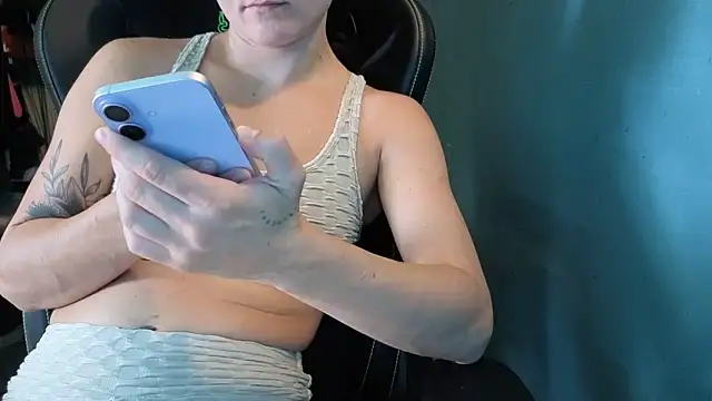 JadeAlexis403 online show from 20, 6, 2026