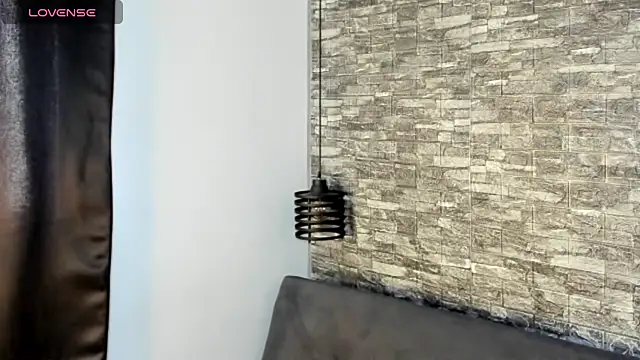 ASHLEY COLLINS1 online show from 27, 2, 2026