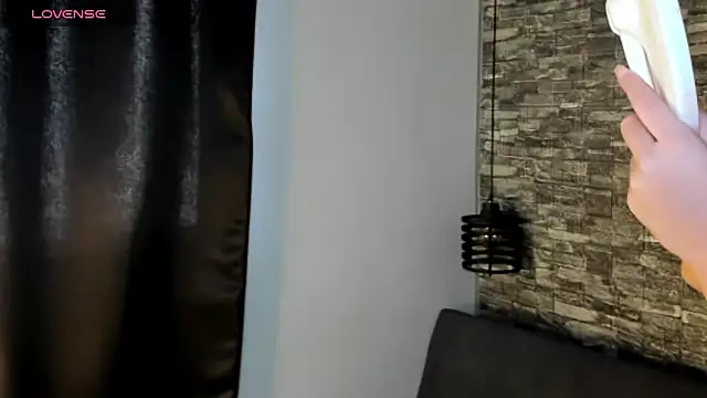 ASHLEY COLLINS1 online show from 19, 3, 2026