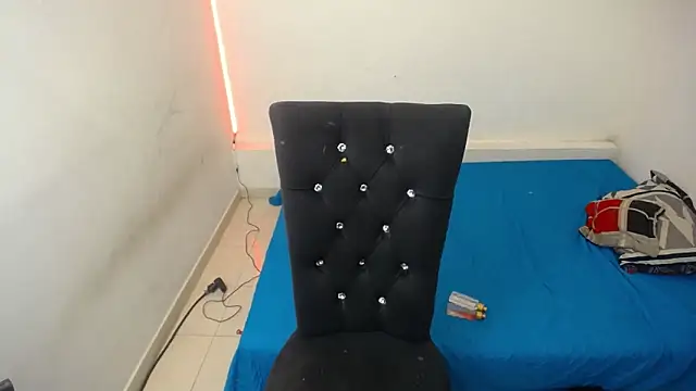 Naomy Reiden online show from 12, 2, 2026