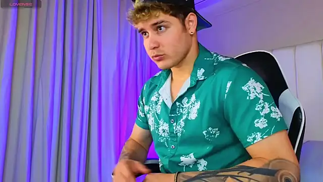 rayan linxx online show from 7, 4, 2026