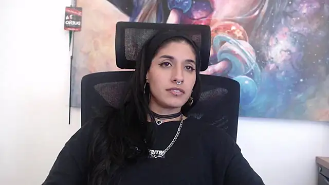 FRANCESCA LOVE  online show from 11, 5, 2026