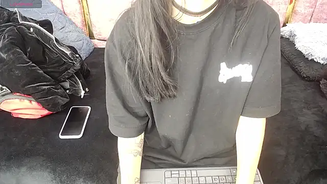 Snapshot of FRANCESCA_LOVE_ chatting on 17, 6, 2026 FRANCESCA LOVE online show from 17, 6, 2026
