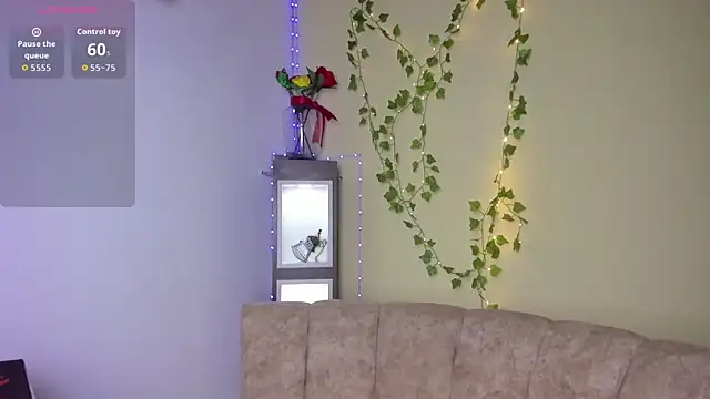 Milf Luna  online show from 13, 2, 2026