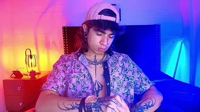 Snapshot of Axell_Kussh chatting on 3, 3, 2026 Axell Kussh online show from 3, 3, 2026