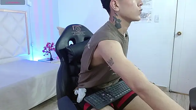 estefan tay online show from 9, 2, 2026