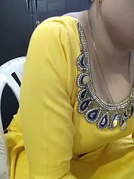 Snapshot of SexybeboX chatting on 23, 4, 2026 SexybeboX online show from 23, 4, 2026