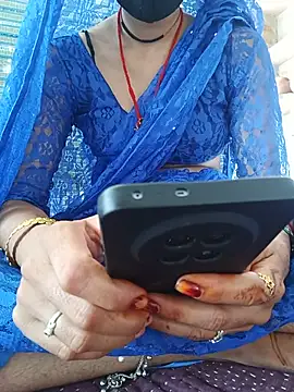 Snapshot of Komal4050 chatting on 28, 6, 2026 Komal4050 online show from 28, 6, 2026