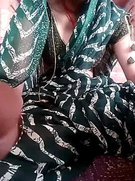 Snapshot of Komal4050 chatting on 30, 6, 2026 Komal4050 online show from 30, 6, 2026