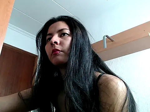 ZeforAitanna online show from 10, 2, 2026