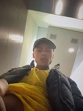 Snapshot of Eros_lee chatting on 3, 7, 2026 Eros lee online show from 3, 7, 2026