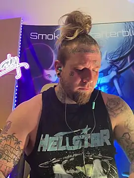 Smokebluntafterblunt online show from 14, 2, 2026