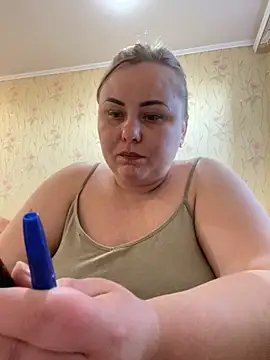 Snapshot of Mommy-girl-Lola chatting on 1, 3, 2026 Mommy-girl-Lola online show from 1, 3, 2026