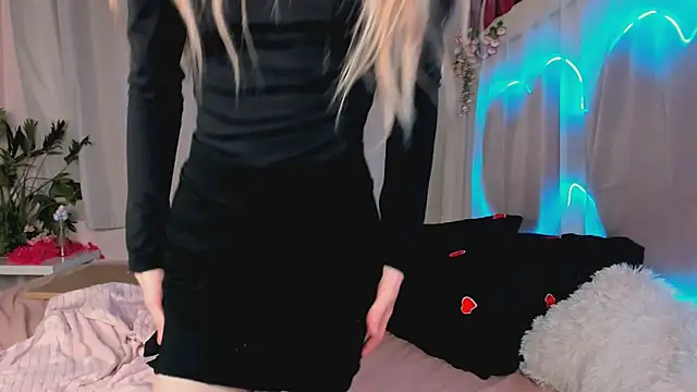 Snapshot of lada2k4 chatting on 4, 6, 2026 lada2k4 online show from 4, 6, 2026