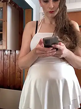 Midnight Munch online show from 4, 3, 2026