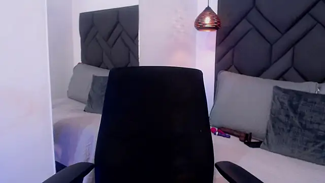 Cataleya marinn online show from 4, 4, 2026