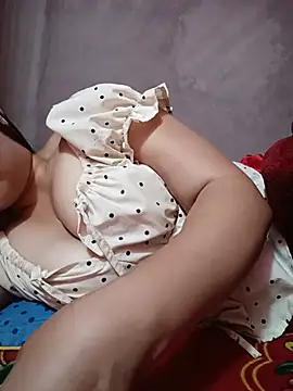 Snapshot of lisn-cute chatting on 20, 6, 2026 lisn-cute online show from 20, 6, 2026