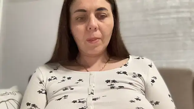 Darsy Rox online show from 8, 5, 2026
