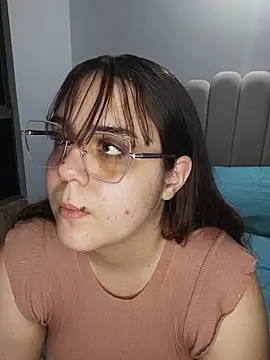 Snapshot of its_lauu_ chatting on 28, 2, 2026 its lauu online show from 28, 2, 2026